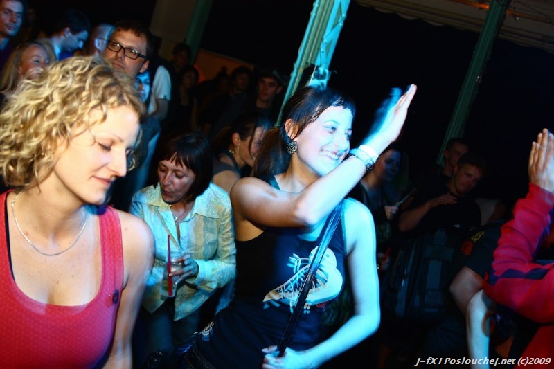 TAKE CONTROL (SHADOWBOX 10TH ANNIVERSARY) - Pátek 22. 5. 2009